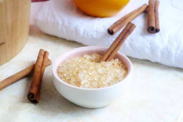 Пенная соль для ванн с корицей (1000 гр пэт-банка)