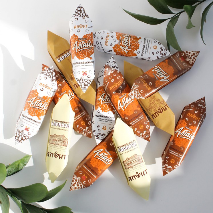 КОНФЕТА "ЛЮБИМЫЙ АЛТАЙ" C МОЛОЧНЫМ ШОКОЛАДОМ И КЛЮКВОЙ, 32г 