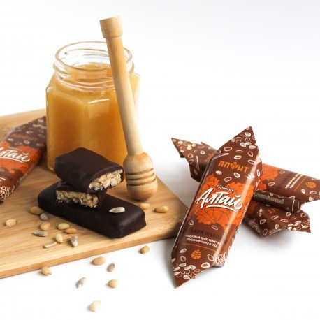 Конфета "Любимый Алтай" горький шоколад с кедровым орехом 32 г